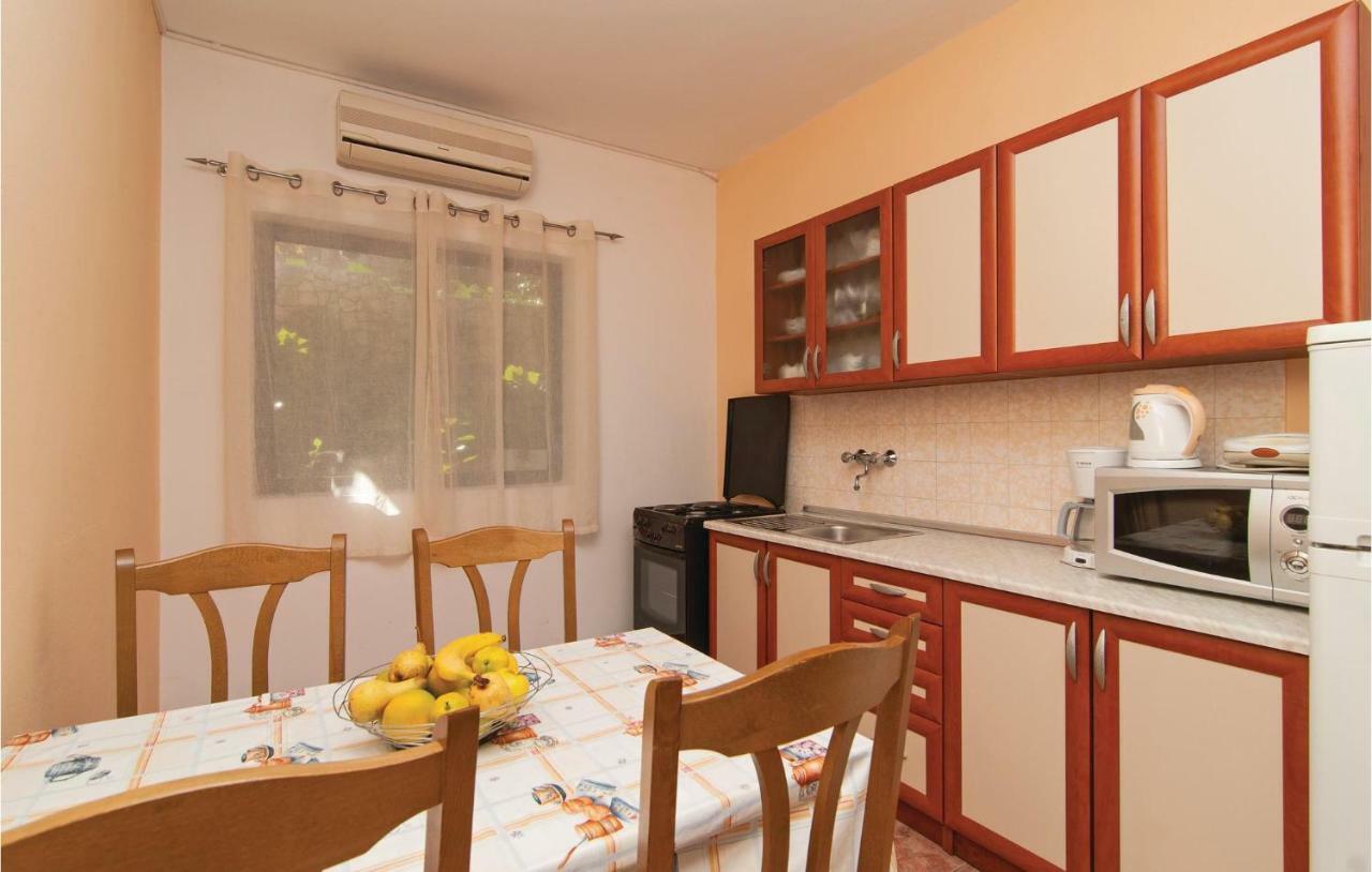2 Bedroom Cozy Apartment In Marina Buitenkant foto